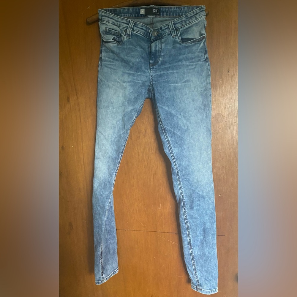 Kut form cloth acid wash jeans